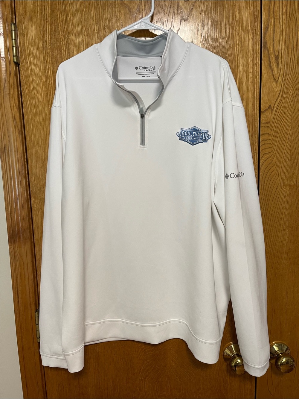 Columbia Men’s White Quarter-Zip Pullover with Boulevard Logo